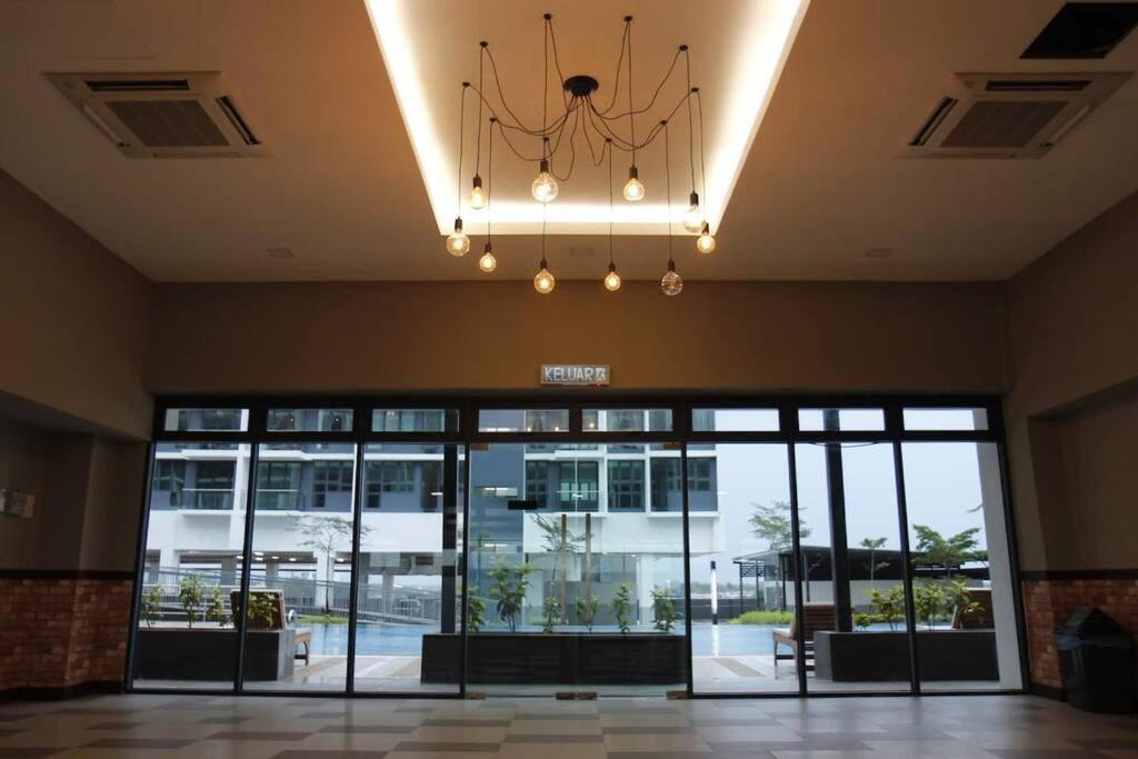 Rohani Jazz Suites 4 @ Vivacity Megamall Кучинг Екстериор снимка